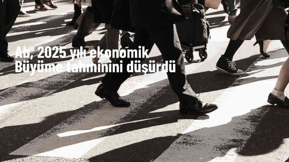 AB Komisyonu, Avro Bölgesi\'nde Büyüme Tahminlerini Düşürdü