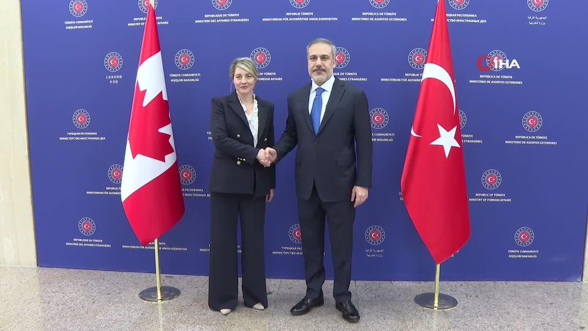Bakan Fidan, Kanada Dışişleri Bakanı Joly ile bir araya geldi