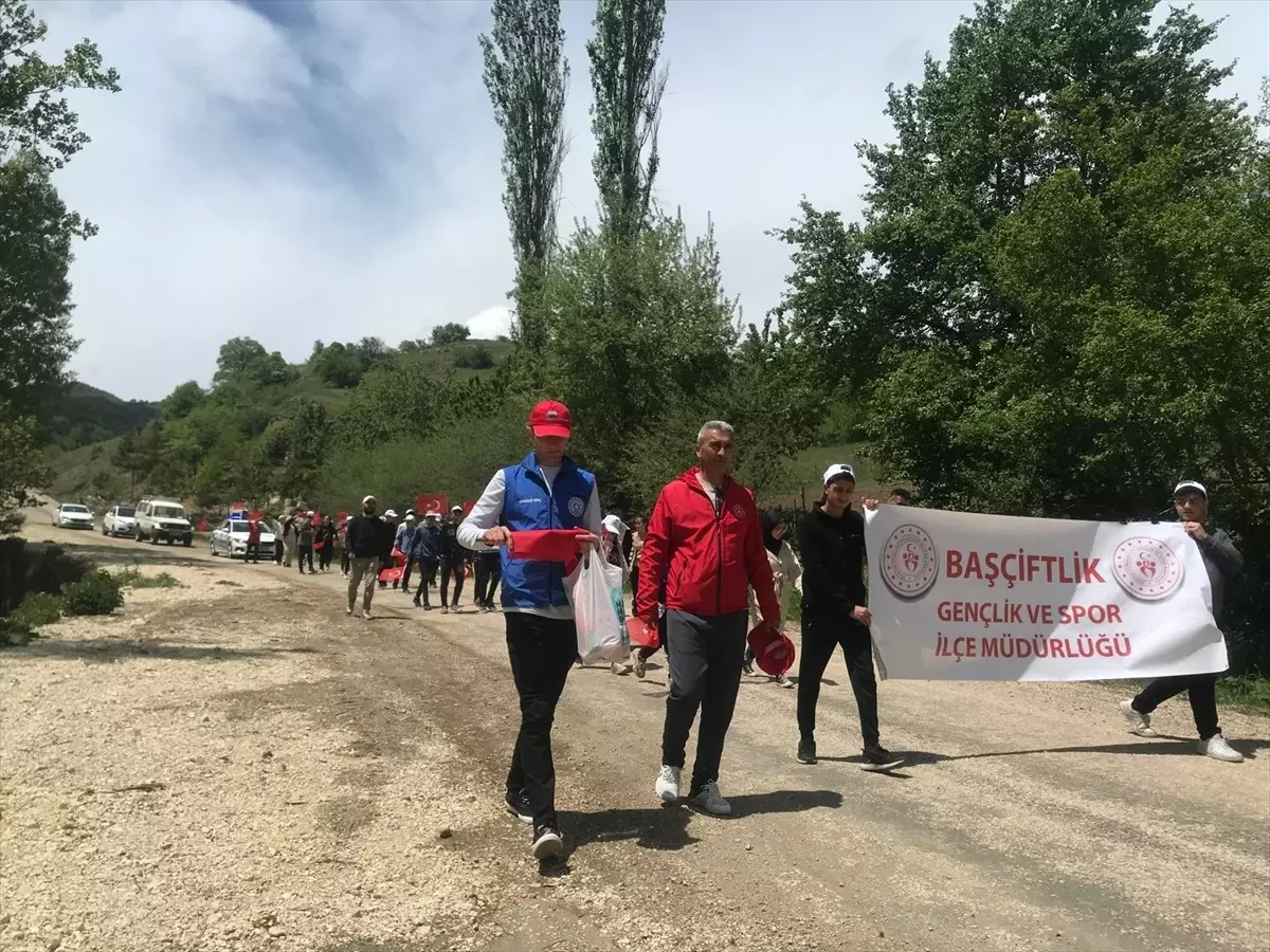 Tokat Başçiftlik ilçesinde Gençlik Yürüyüşü düzenlendi