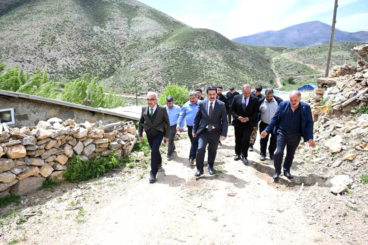 Battalgazi Belediye Başkanı Taşkın, Uluköy\'deki yol çalışmalarını inceledi