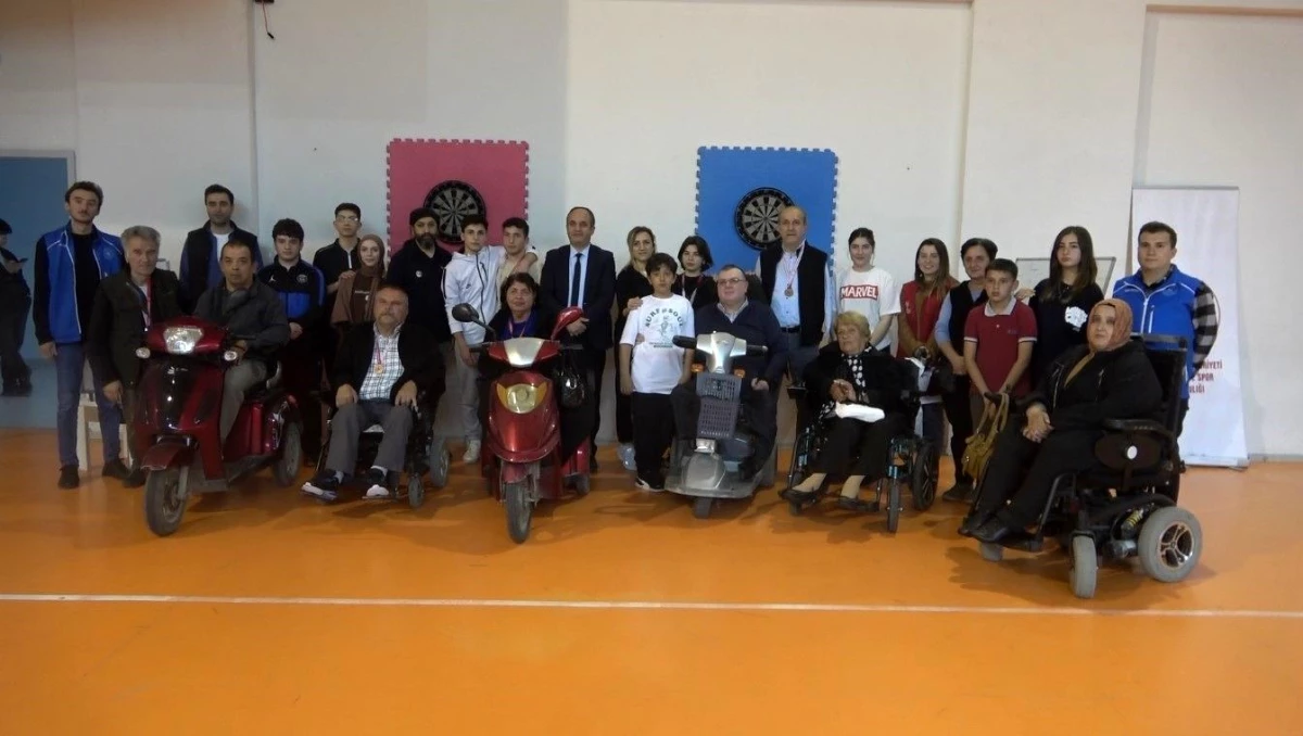 Engelliler Haftası\'nda Samsun\'da dart yarışması düzenlendi