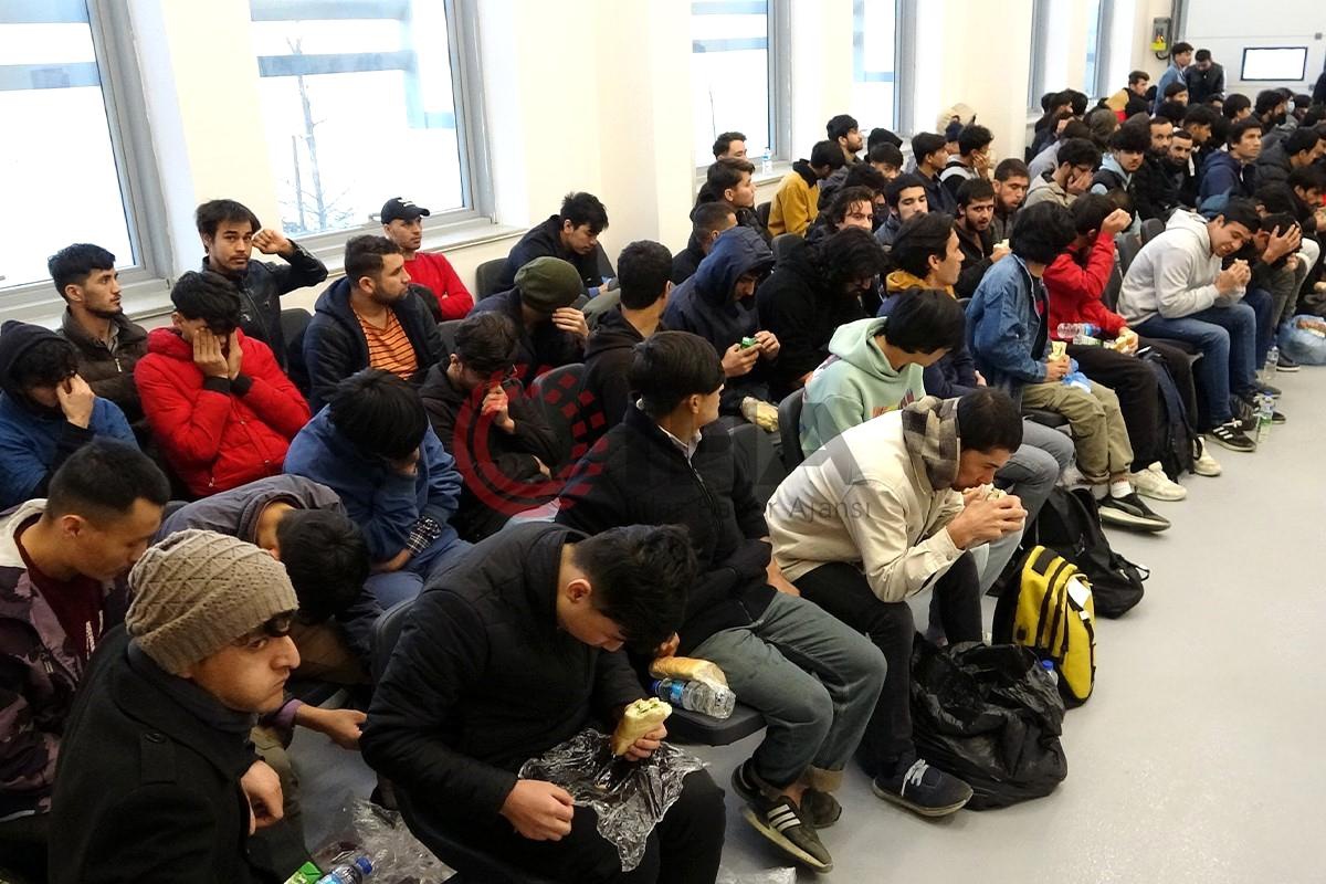 Avrupa Parlamentosu Yeni Sığınma ve Göç Anlaşması\'nı Onayladı