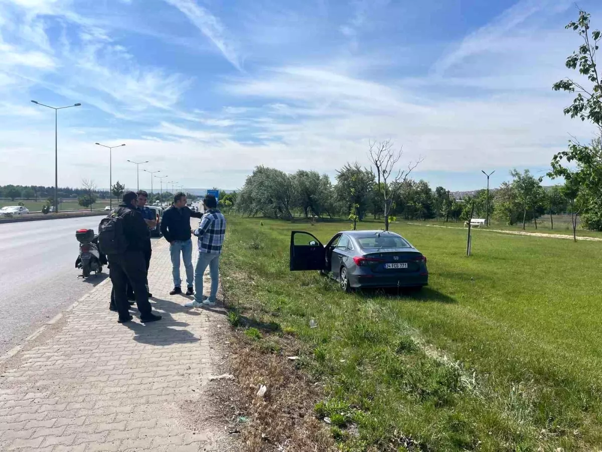 Eskişehir\'de Özel Güvenlik Görevlisi, Sara Krizi Geçiren Sürücüye Yardım Etti