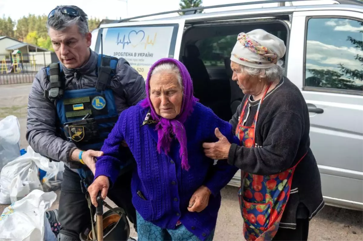 Ukrayna Askerleri Rusya\'nın Harkov Harekatı Nedeniyle Geri Çekiliyor