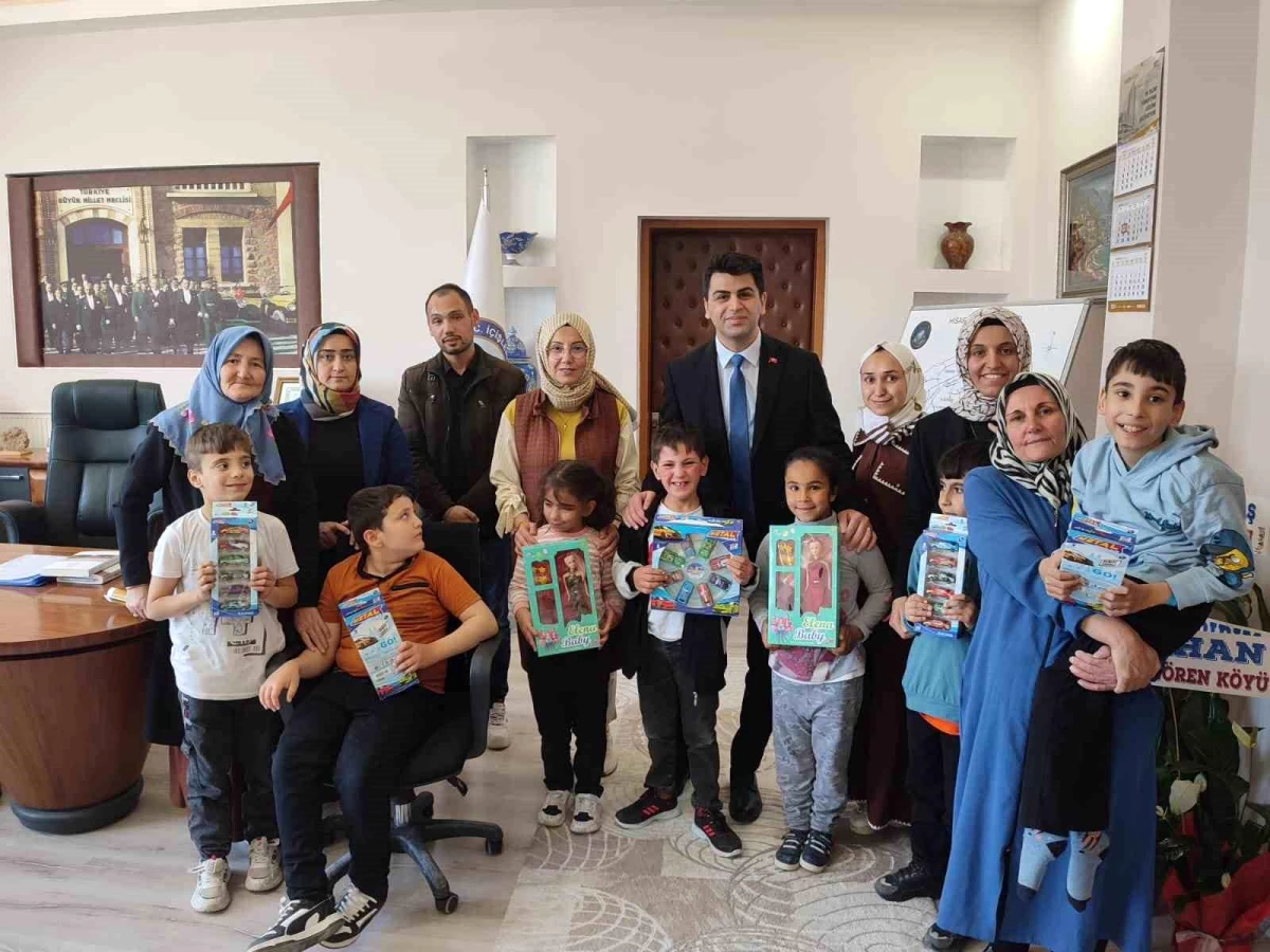 Hisarcık Atatürk İlkokulu Özel Eğitim Sınıfı Öğrencileri Kaymakamı Ziyaret Etti