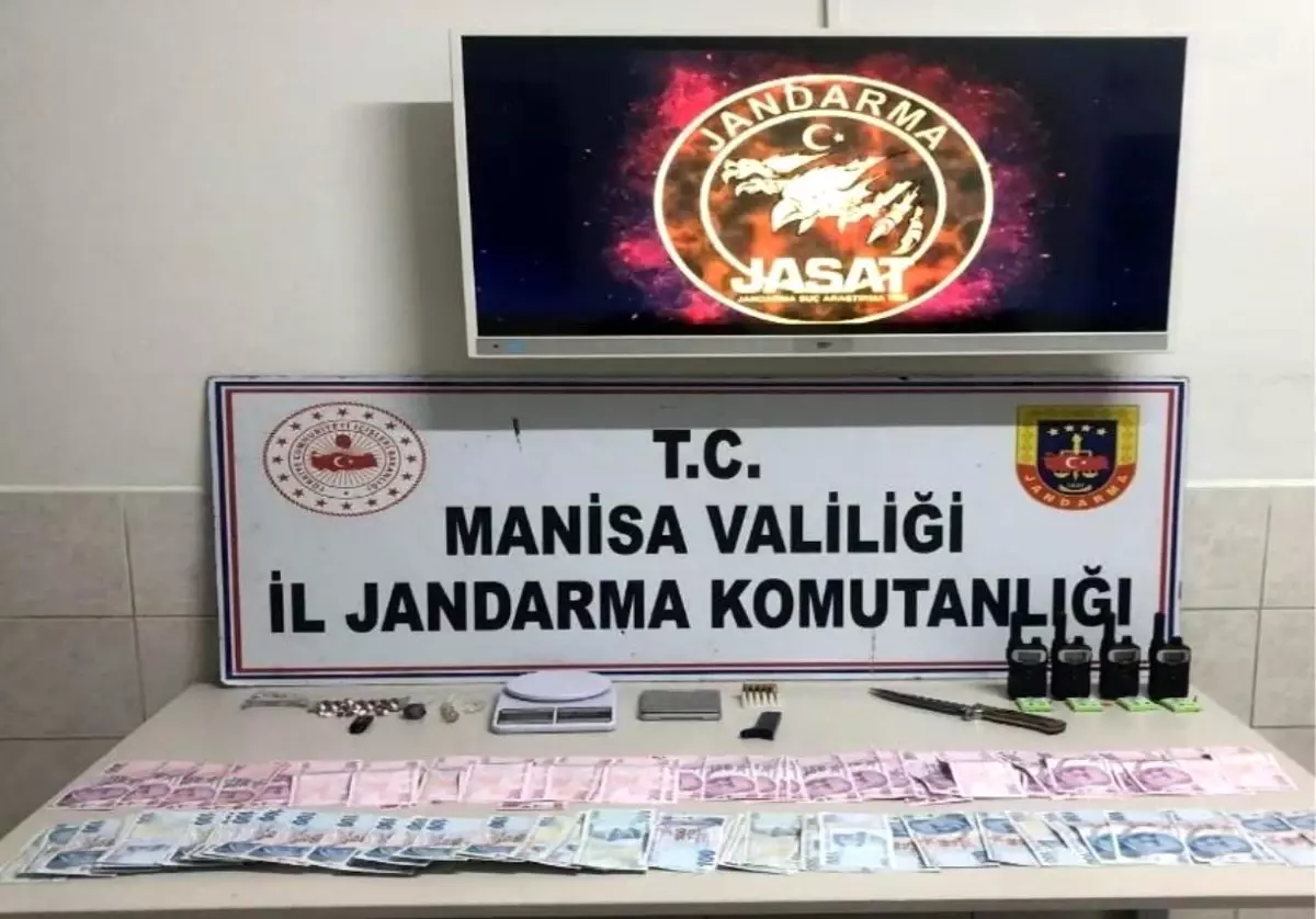 Manisa\'da Uyuşturucu Operasyonu: Çok Sayıda Madde Ele Geçirildi, 1 Kişi Gözaltına Alındı