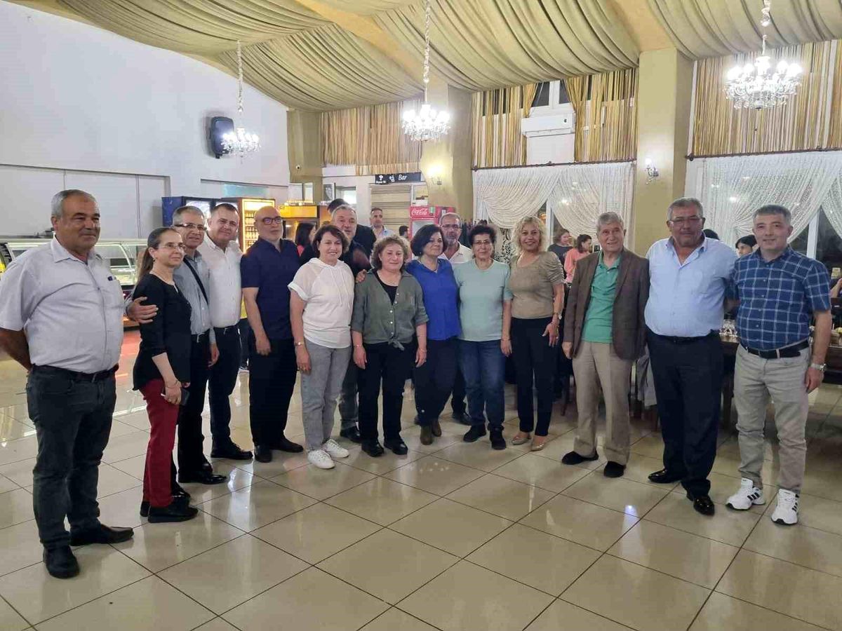 Nazilli\'de emekliye ayrılan personeller veda yemeği ile uğurlandı