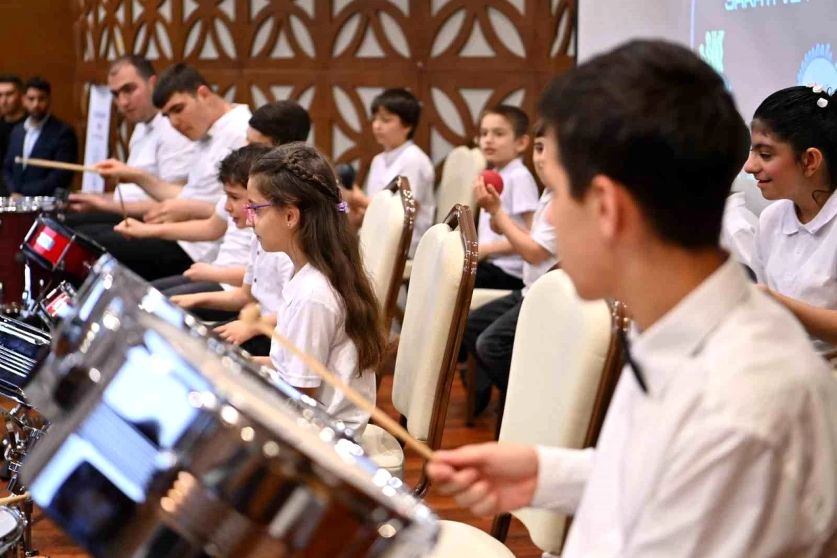 Tuzla Otizm Müzik Akademisi Korosu Engelliler Haftası\'nda Müzik Şöleni Verdi