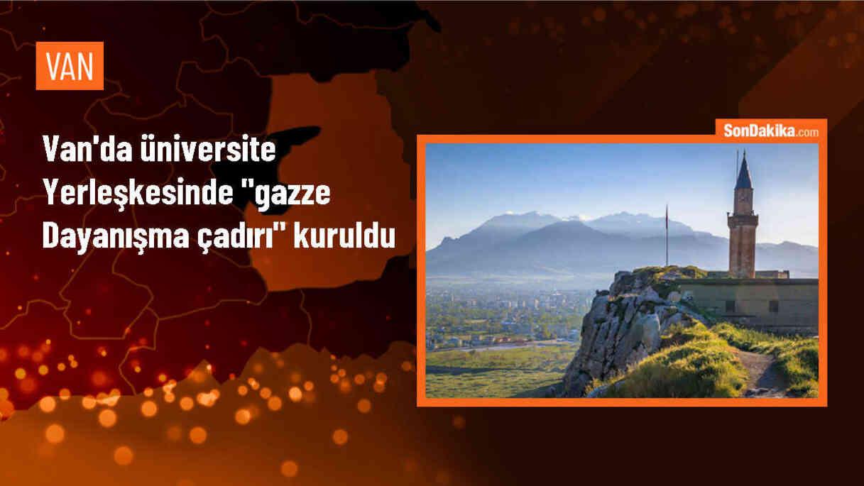 Van YYÜ\'de Gazze Dayanışma Çadırı Kuruldu