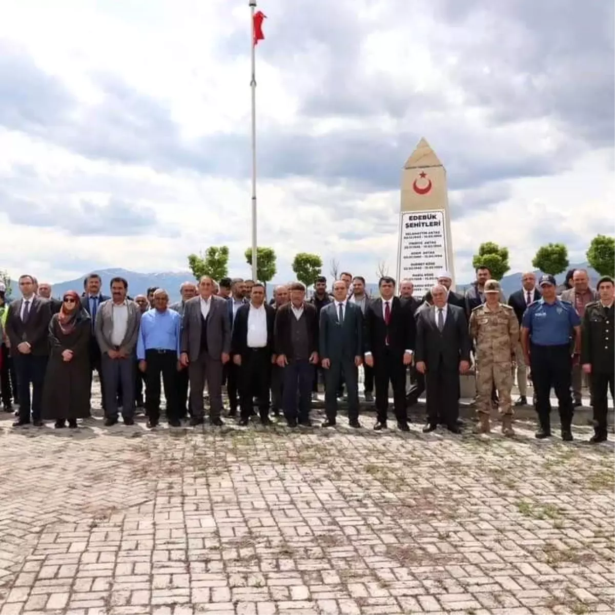 Erzincan\'ın Tercan ilçesindeki terör saldırısında hayatını kaybeden 9 vatandaş anıldı