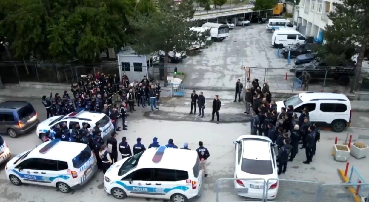 Erzincan\'da FETÖ operasyonu: 19 şüpheli gözaltına alındı