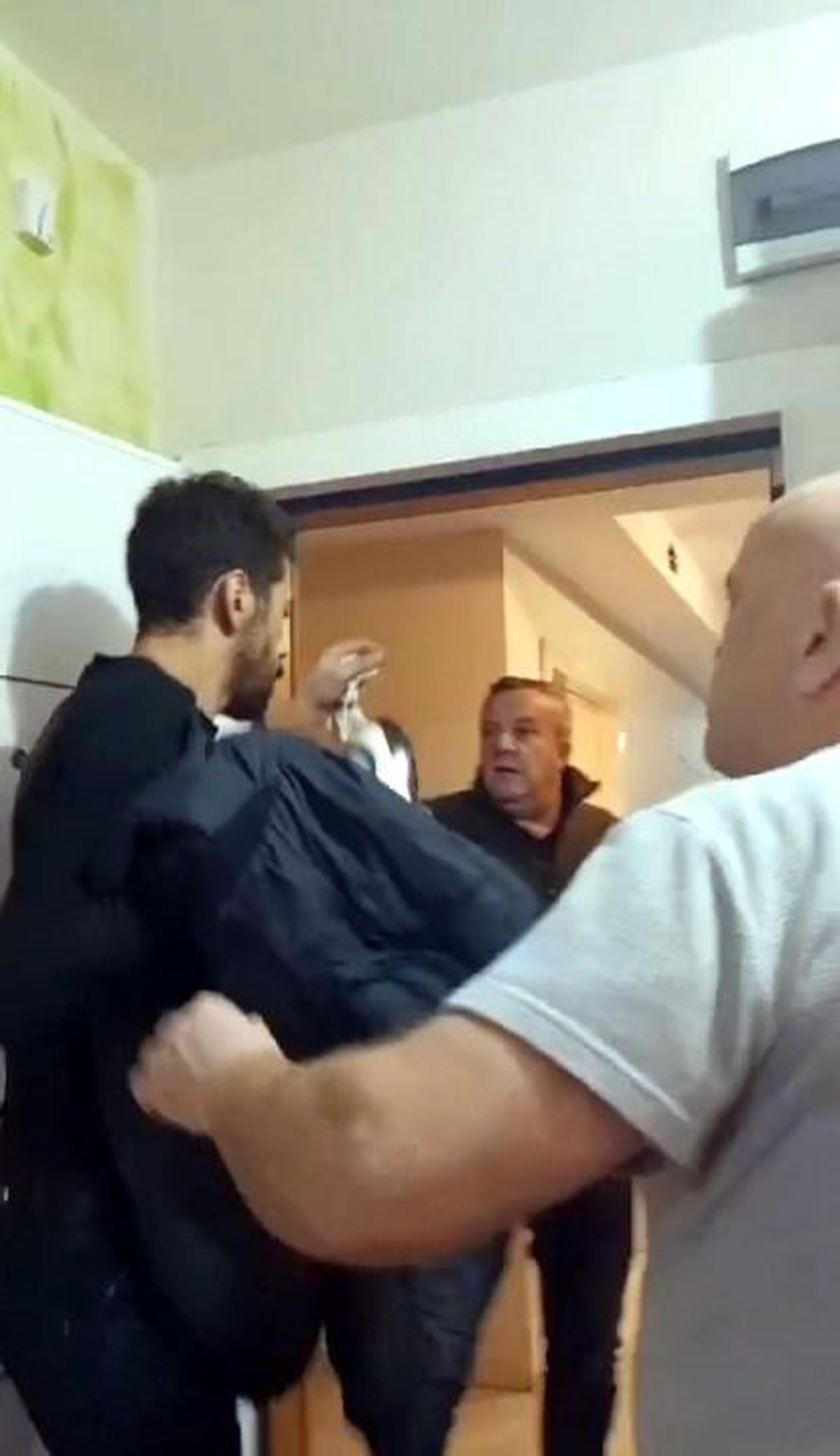 Esenyurt\'ta Fly Butik Rezidans\'ta Şiddet Olayı