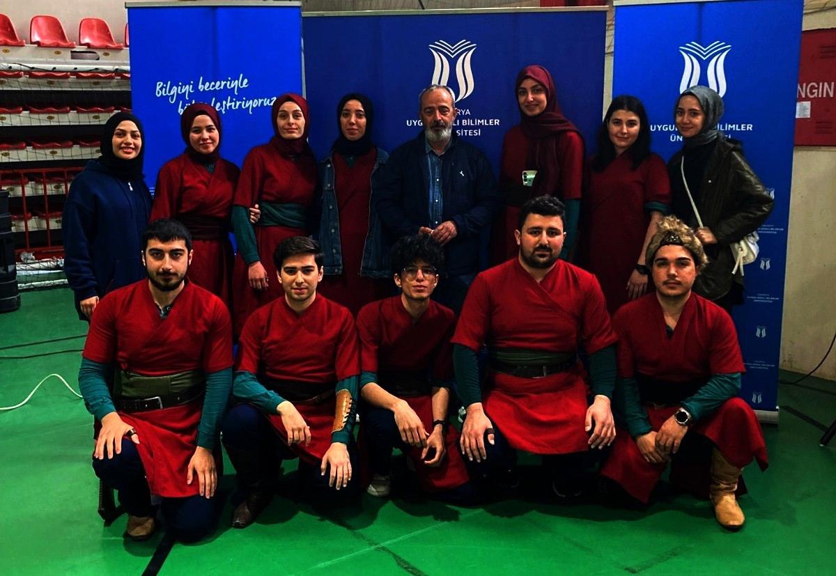 Düzce Üniversitesi Öğrencileri Üniversitelerarası Okçuluk Yarışmasında Birinci Oldu