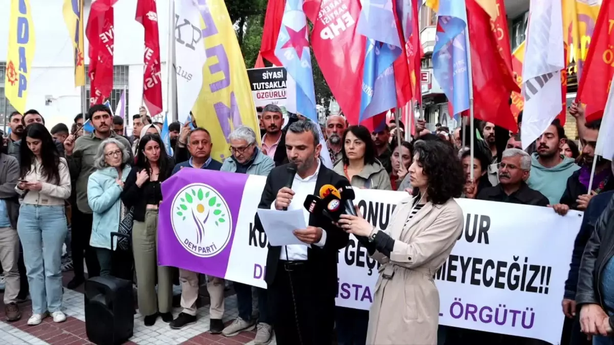 DEM Parti, Kobani Davası\'ndaki Cezaları Protesto Etti