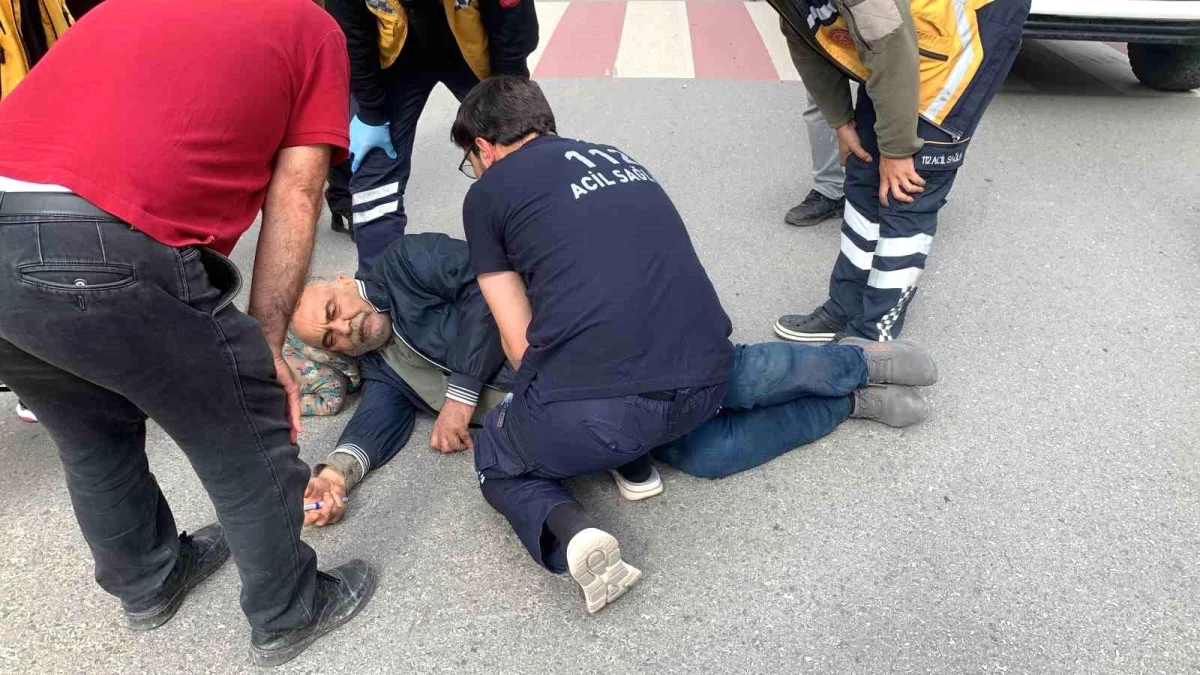 Karaman\'da Yaya Geçidinde Kaza: Yaşlı Adam Yaralandı