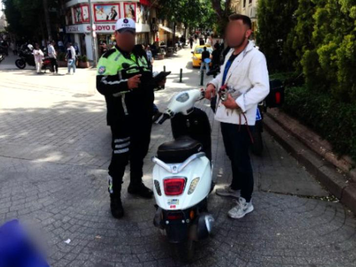 Eskişehir\'de Yaya Alanlarına Giren 62 Motosiklet ve Motorlu Bisiklet Sürücüsüne Ceza