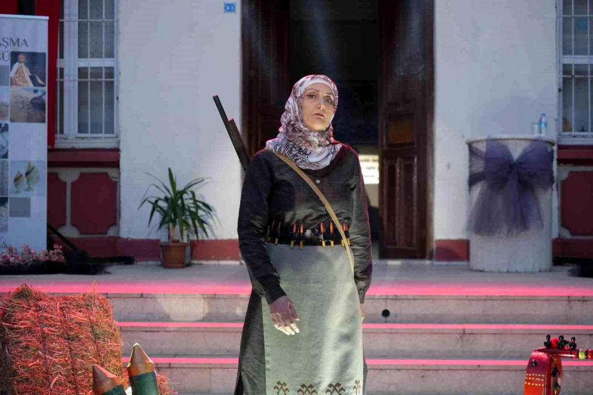 Milli Mücadele\'de 23 Kadın Kahramanın Kıyafetleri Yeniden Tasarlandı