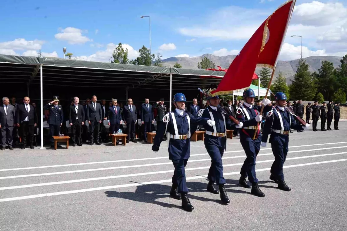 Niğde\'de Engelli Vatandaşlar Temsili Askerlik Yaptı