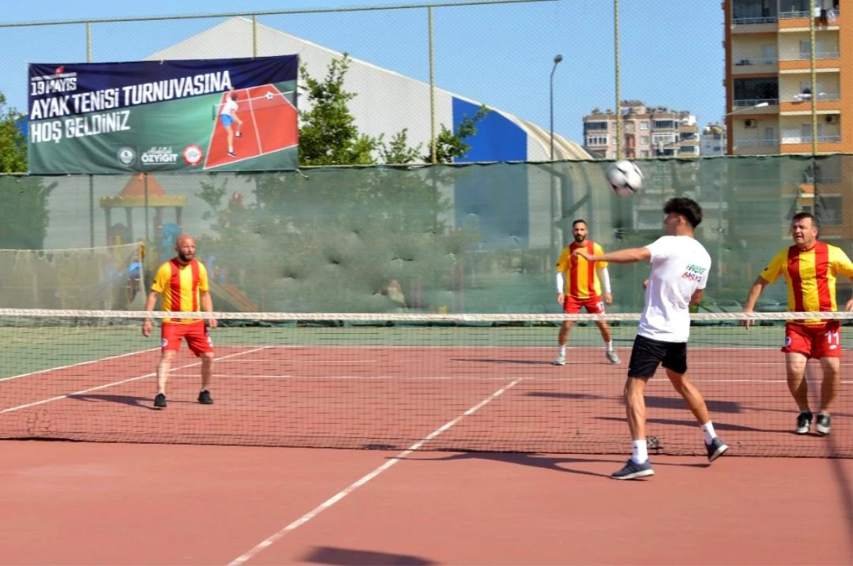 Mersin\'de 19 Mayıs Ayak Tenisi Turnuvası Başladı