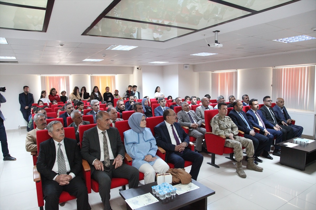 Ahlat\'ta Müzeler Haftası Kutlandı