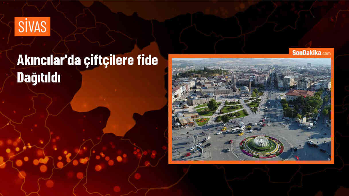Sivas\'ın Akıncılar ilçesinde çiftçilere domates ve biber fidesi dağıtıldı