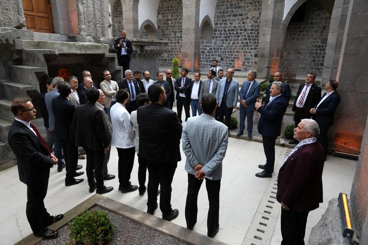 Melikgazi Belediye Başkanı Doç. Dr. Mustafa Palancıoğlu, Projeleri Meclis Üyelerine Anlattı