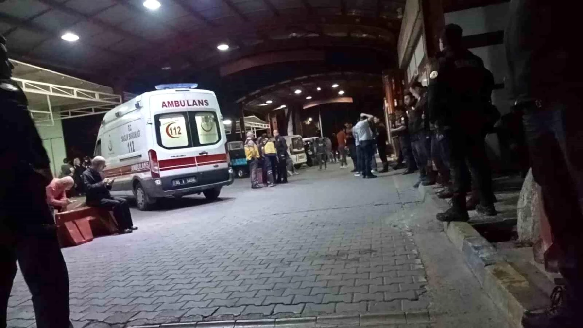 İzmir\'de Hastane Personeli Sokakta Vurularak Hayatını Kaybetti