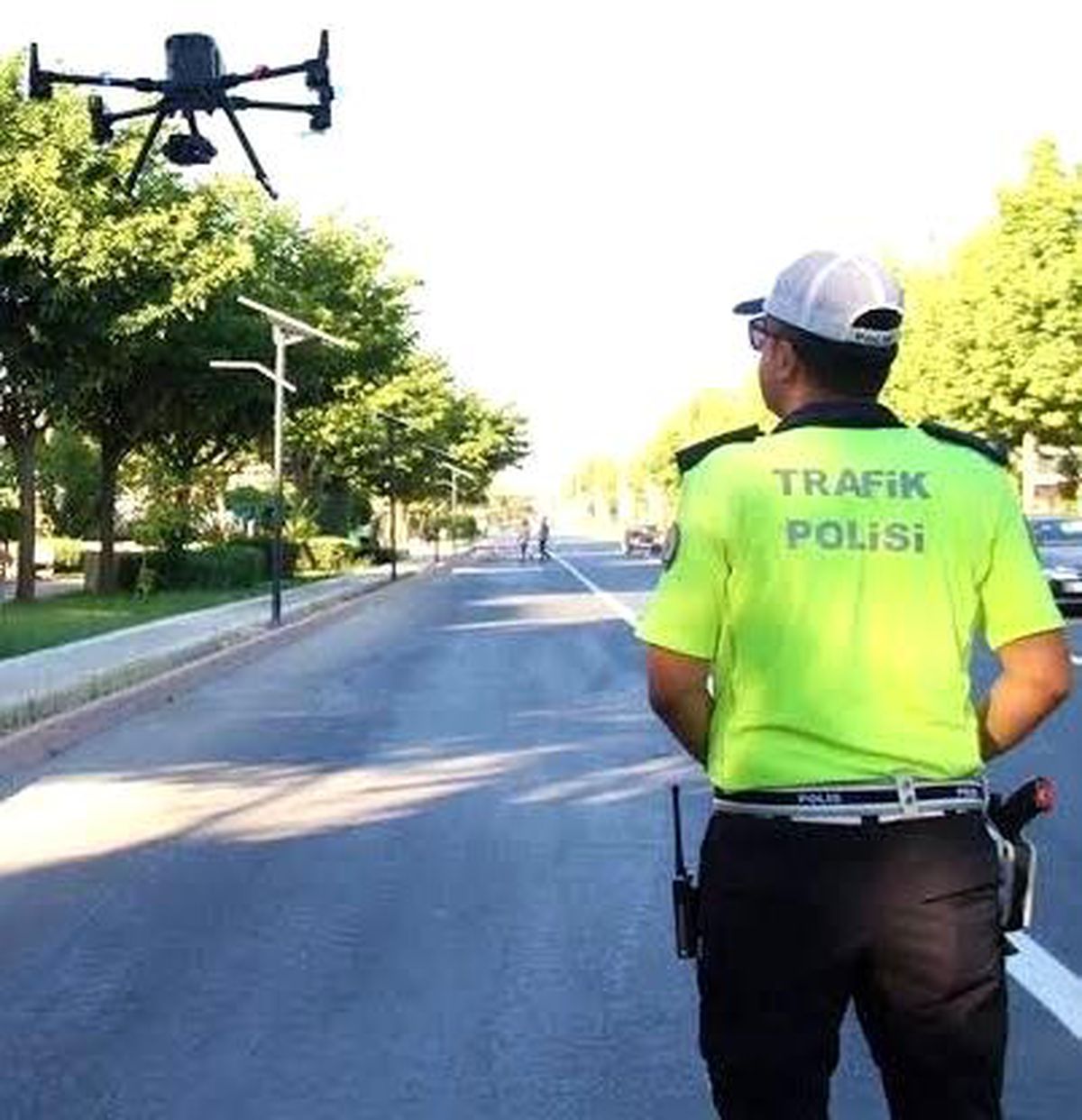 Bilecik\'te Dron Denetimlerinden Kaçamayan 10 Araç Sürücüsüne 15 Bin 60 TL Trafik İdari Para Cezası