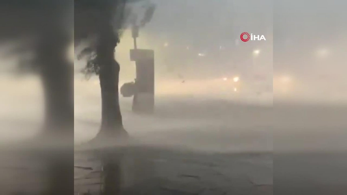 Texas\'ı hortum vurdu: 4 kişi öldü, 800 binden fazla ev elektriksiz kaldı