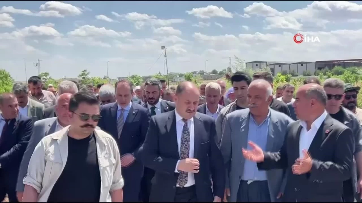 YRP Genel Başkanı Erbakan, Viranşehir\'de açılışlar yaptı