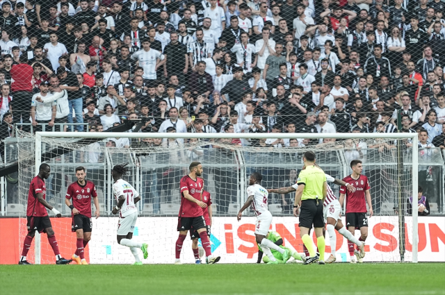 Beşiktaş, sahasında Hatayspor ile 2-2 berabere kaldı