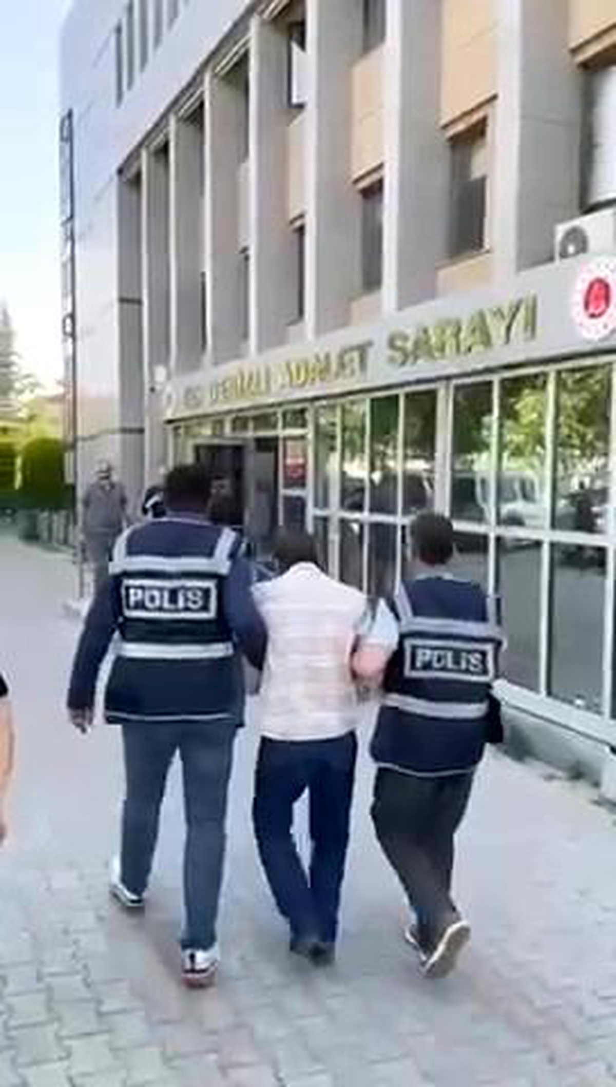 Denizli\'de 5 ayrı evden hırsızlık yapan zanlı yakalandı