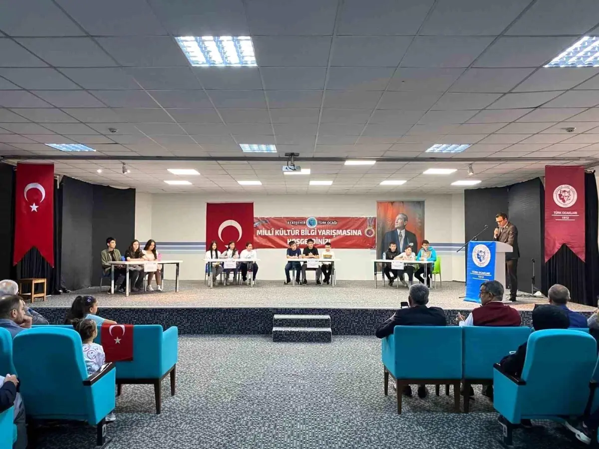 Eskişehir Türk Ocağı\'nın düzenlediği Milli Kültür Bilgi yarışmasında şampiyonlar belli oldu