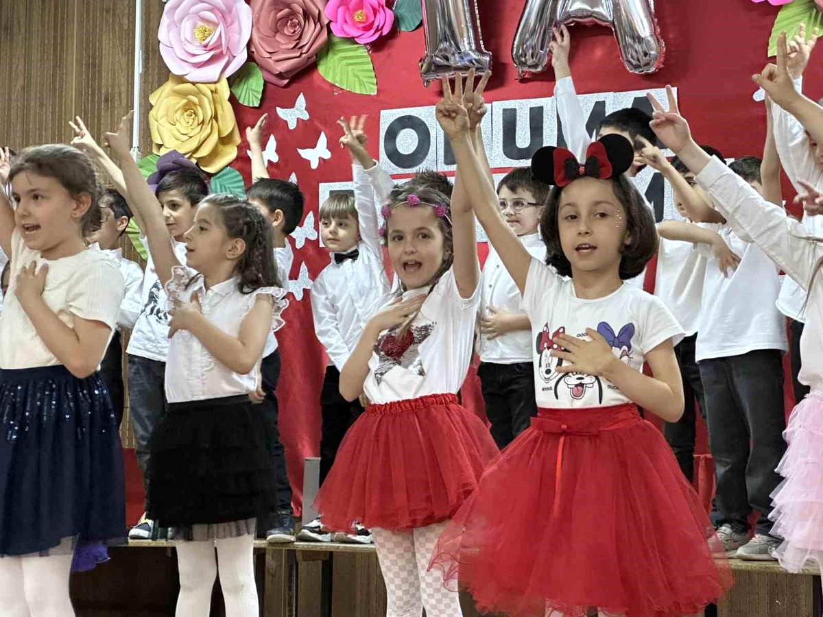 Erzurum Kültür Kurumu İlkokulu 1-A Sınıfı Öğrencileri Okuma Bayramını Coşkuyla Kutladı