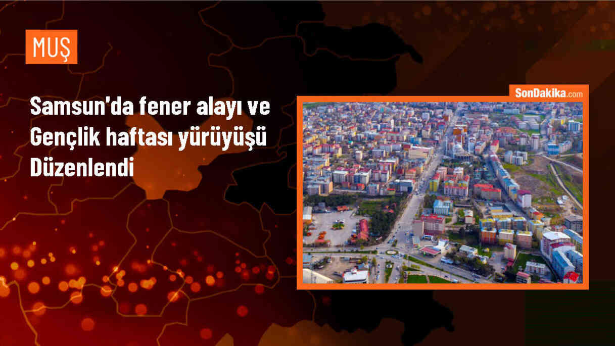 Samsun\'da Fener Alayı ve Gençlik Haftası Yürüyüşü düzenlendi