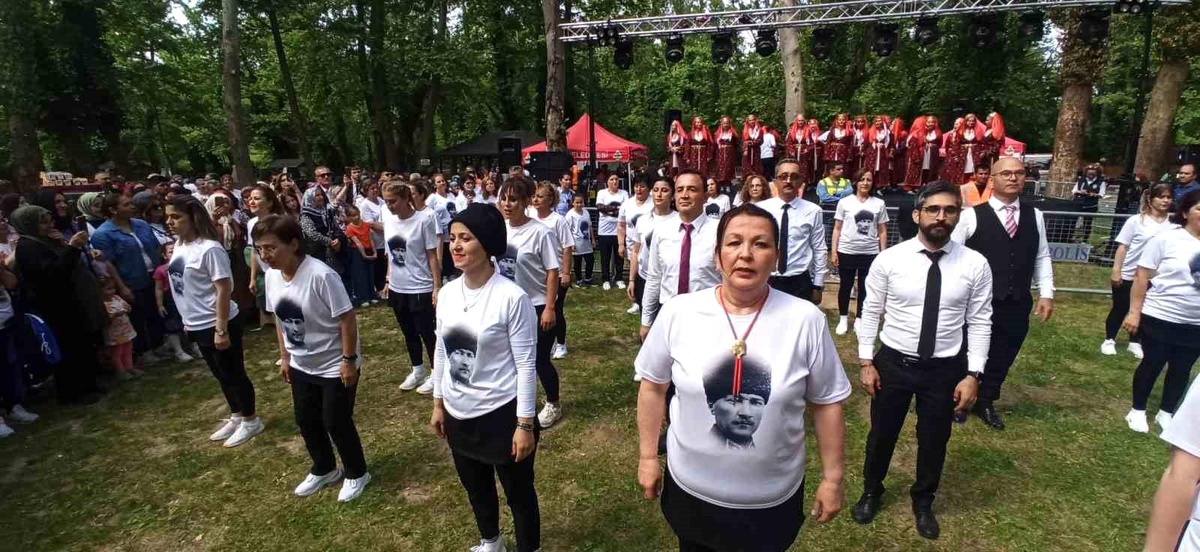 Devrek\'te Atatürk\'ü Anma Gençlik ve Spor Bayramı Coşkusu