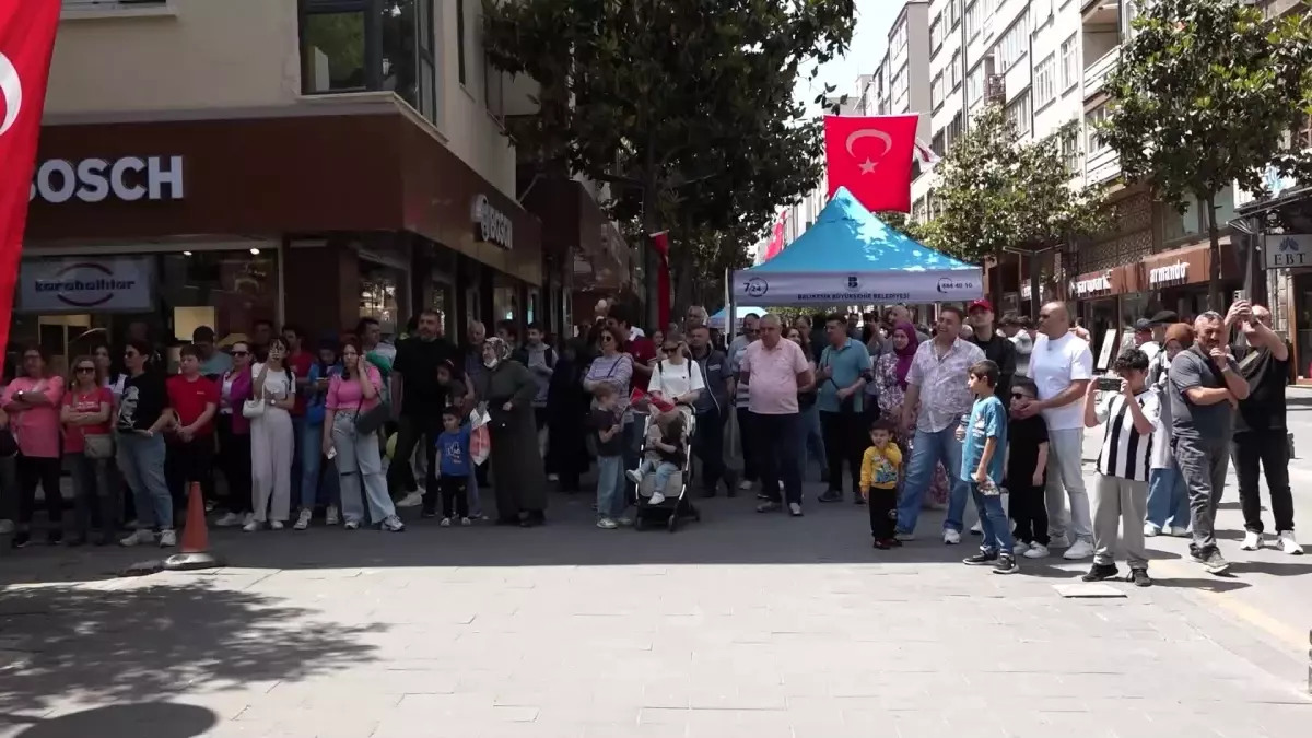 Balıkesir\'de Gençlik Festivali ile 19 Mayıs coşkusu yaşandı