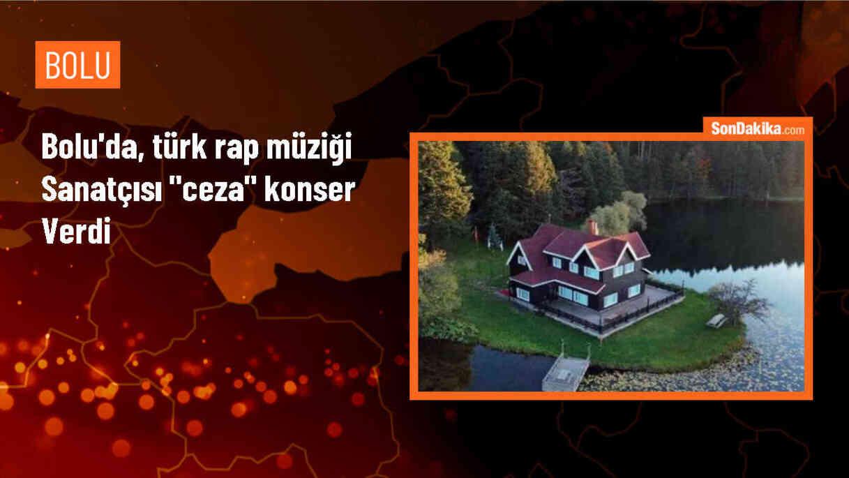 Ceza, Bolu\'da 19 Mayıs etkinliklerinde sahne aldı