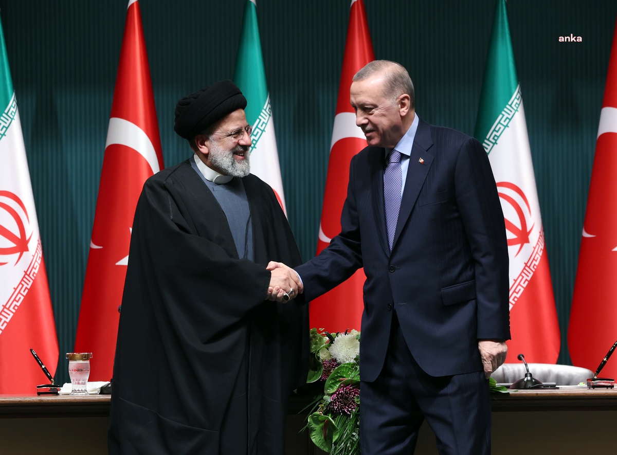 Cumhurbaşkanı Erdoğan, İran Cumhurbaşkanı Reisi\'nin helikopter kazasıyla ilgili açıklama yaptı