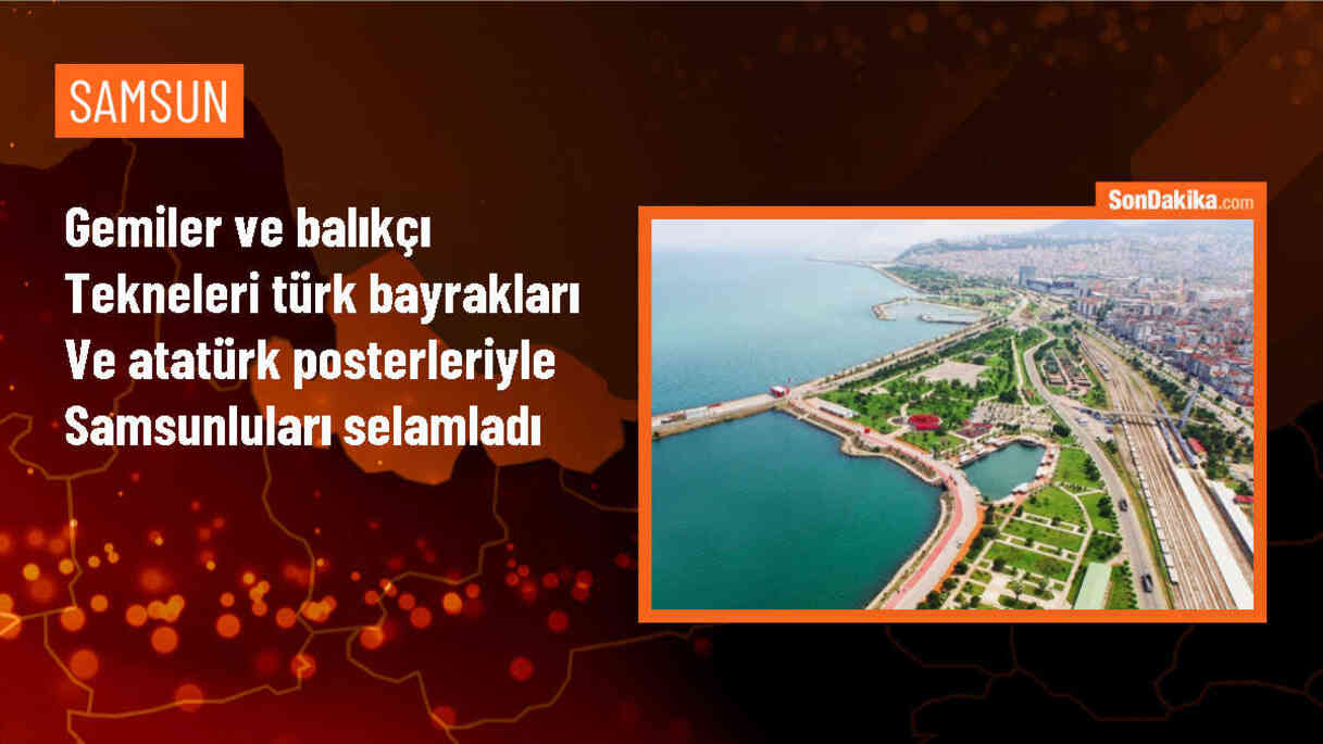 Atatürk ve Silah Arkadaşlarının Samsun\'a Çıkışının 105. Yılı Deniz Geçit Töreniyle Kutlandı