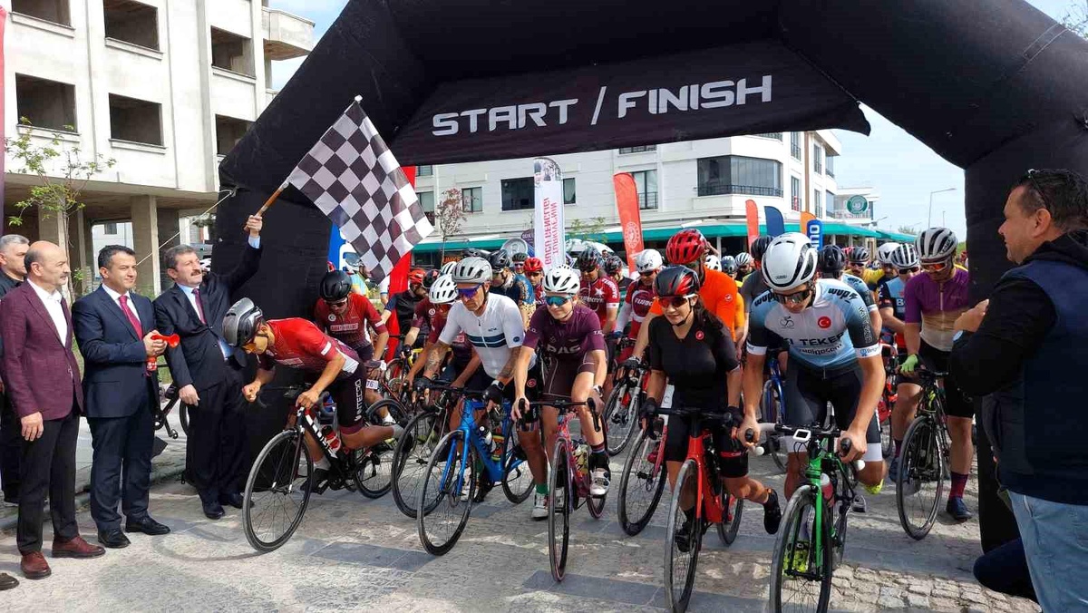 Samsun\'da Gran Fondo Bisiklet Yarışları Gerçekleştirildi