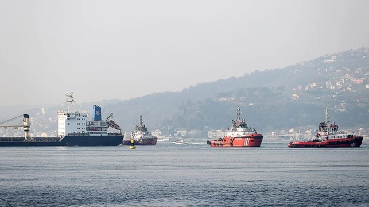 İstanbul Boğazı'ndaki gemi trafiği yat yarışları nedeniyle askıya alındı