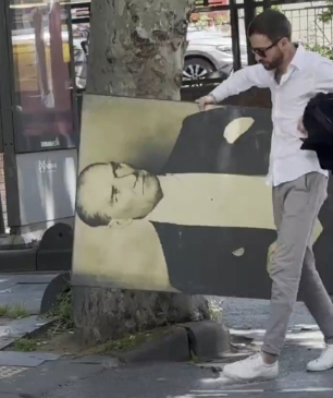 İstanbul'un çeşitli noktalarına Atatürk portresi bıraktılar! Bakın halkın tepkisi ne oldu
