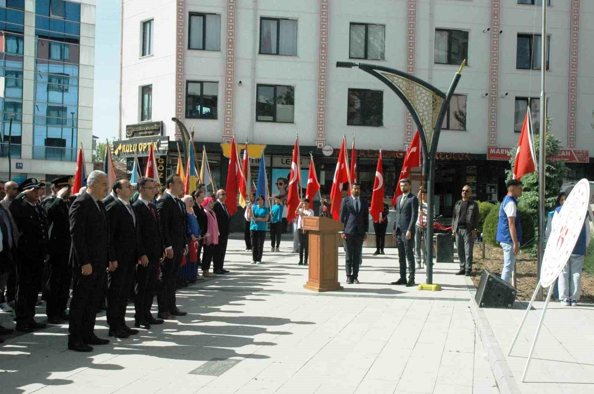 Kulu\'da 19 Mayıs Atatürk\'ü Anma Gençlik ve Spor Bayramı Kutlandı