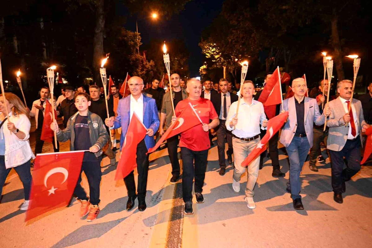 Malatya\'da 19 Mayıs Atatürk\'ü Anma, Gençlik ve Spor Bayramı Kutlamaları