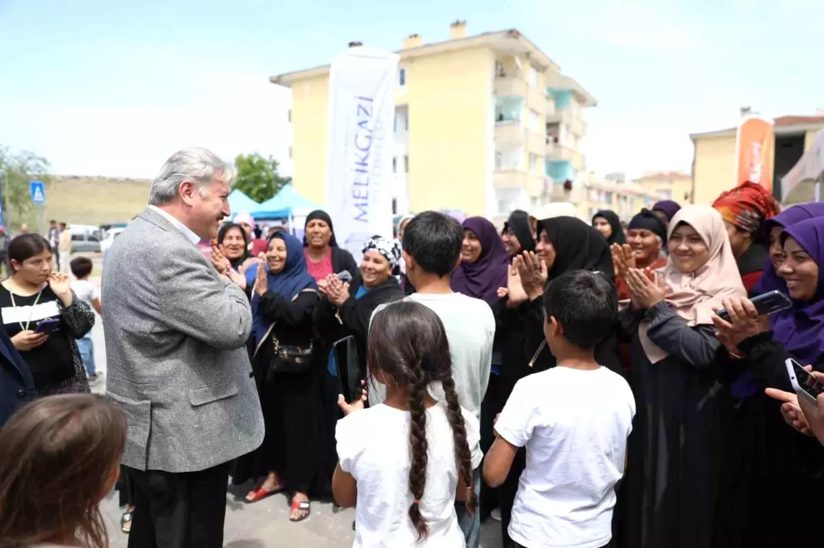 Melikgazi Belediyesi Cennet Mahallesi\'nde 19 Mayıs kutlamaları düzenledi