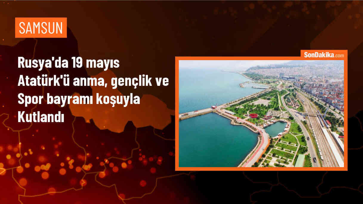 Moskova\'da Türk Vatandaşları 19 Mayıs Koşusuna Katıldı