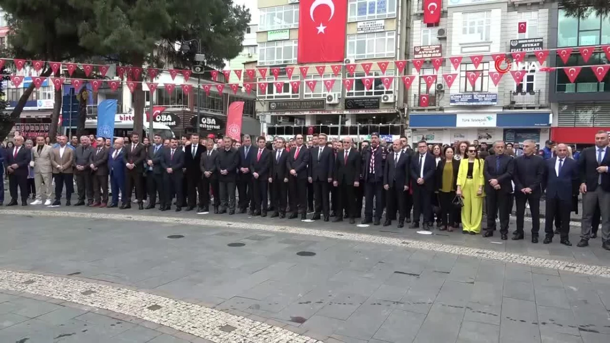 Samsun\'da 19 Mayıs kutlamaları Atatürk Anıtı\'ndaki törenle başladı
