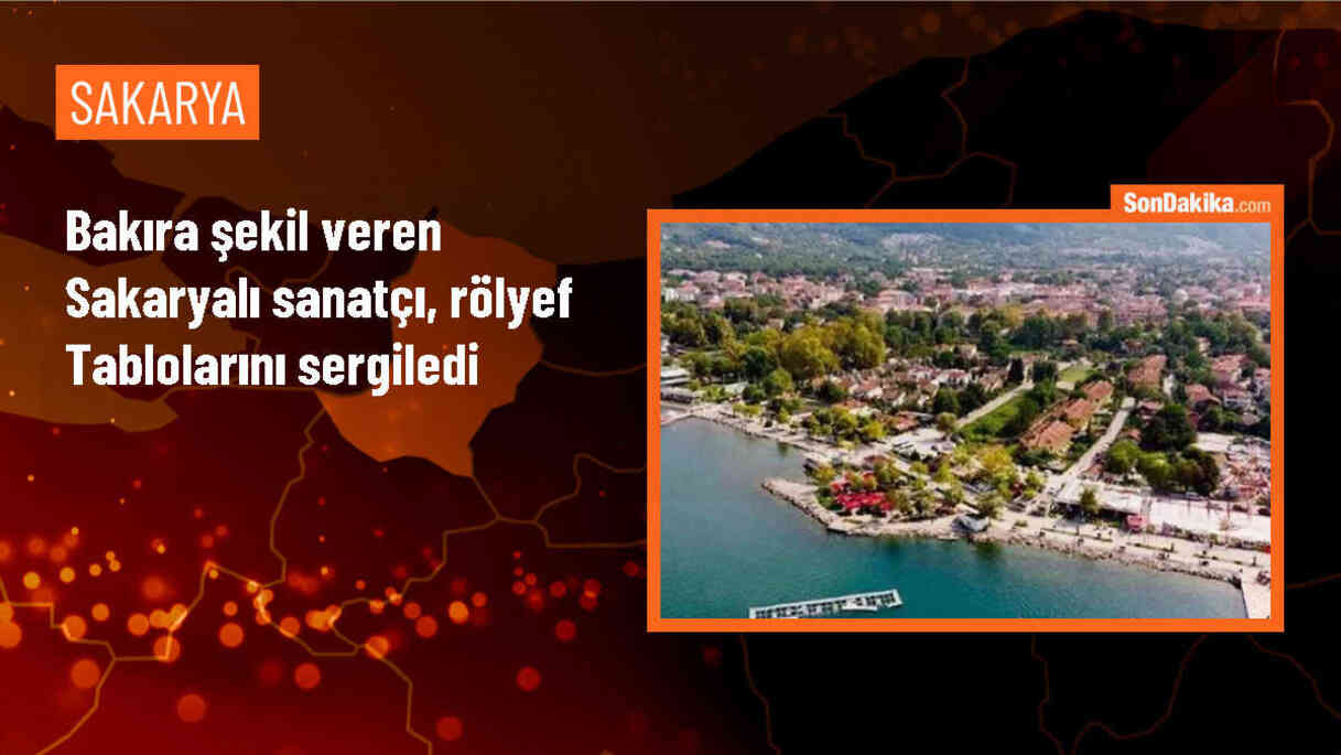 Bakıra şekil veren Sakaryalı sanatçı, rölyef tablolarını sergiledi