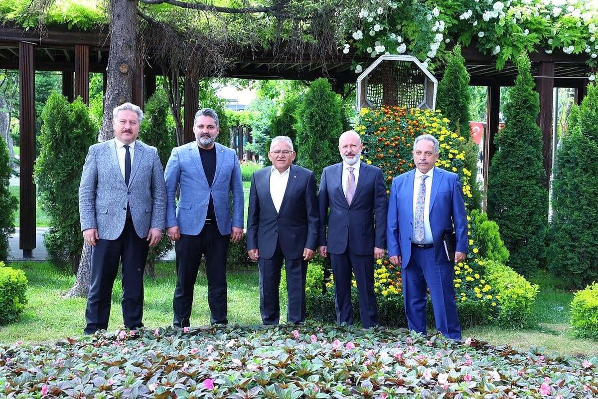 Kayseri Büyükşehir Belediye Başkanı ve İlçe Belediye Başkanları Hizmetleri Değerlendirdi